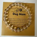 Élégant bracelet en perles claires sur une carte Dog Mom pour les amoureux des chiens - Cristal blanc