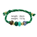 Détails d'un bracelet tressé fait main avec pierres naturelles et poids - Style à Perles Multicolores / Pièce Unique / Vert