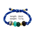 Bracelet en corde bleue tressée à la main avec perles en pierre naturelle, vue détaillée. - Style à Perles Multicolores / Pièce Unique / Bleu