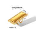 Anello rettangolare dorato con bordo di strass e indicazioni precise sulle dimensioni - Yyr023282-g