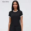 T-shirt sportiva a maniche corte con contrasto per donna in nero e bianco per yoga - 4 / Nero/Bianco