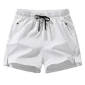 Weiße Eisseide Sportshorts für Herren mit Kordelzug und praktischen Reißverschlusstaschen. - S / Weiß