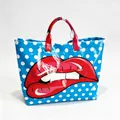 Blauwe PVC canvas draagtas met witte polkadots en opvallende rode lippen grafische print - 44X31CM / Rode Lippen Pop-art Stijl Print (款式12)