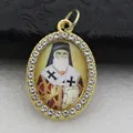 Detail of an oval golden pendant with religious icon and rhinestone border. - Gold Orthodox Style Portrait Style (DZJFT001) / Coffee Gold Variant 1