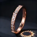 Bague élégante en acier inoxydable or rose avec micro-pavé de zircones pour femmes - Taille 5 / Style Strass Pavé (11-E-2) / Or rose