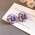 Elegante lichtpaarse roosvormige oorknopjes met zilveren naalden en bloemdessin - Zilveren naald / Lichtpaars 3D bloem stijl (51#)