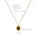 Detail van 14K vergulde roestvrijstalen ketting met natuurlijke tijgeroog hanger - Natuurlijke Tijgeroog Hanger (ZN2440G) / Goud