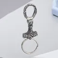 Portachiavi vintage Martello di Thor vichingo in acciaio al titanio con rilievo sbalzato - Stile Martello di Thor (KY1396-KJX) / Argento antico