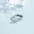 F136 titaniumlegering piercing ring met een 4mm briljante lavendelkleurige zirkoon - 4mm Zirconia Stijl (A1453-2) / 8mm Binnendiameter (Enkel Stuk) / Blauw en Paars