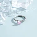 F136 titanium piercing ring oorbel met een 4mm roze sprankelende zirkonia kristal - 4mm Zirconia Stijl (A1453-7) / 10mm Binnendiameter (Enkel Stuk) / Lichtroze