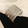 Bracciale a polsino largo argento multifilo con accenti di cristallo scintillante - Stile Strass Filamentoso Multistrato (2#) / Argento
