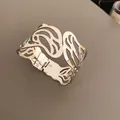 Bracciale a polsino in metallo argento con ritagli floreali e chiusura a cerniera - Stile Motivo a Petali Cavi (21#) / Argento