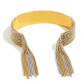 Brazalete de acero inoxidable chapado en oro de 18K con borlas de cuentas plateadas - Brazalete Ancho Decorado con Borlas / Bicolor (B0711)