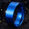 Minimalistische titaniumstalen ringband met een gepolijste elektrisch blauwe afwerking - Maat 7 / Binnen Gebogen Vlak Oppervlak Spiegel / 8mm Breed / Blauw