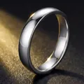 Anello in acciaio inossidabile argento lucido con un design minimalista liscio - Misura 5 / Stile 4mm / Color Acciaio