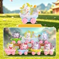 Figurines de mouton Lam mignonnes dans des voitures nuages sur une pelouse. - 1pc Aléatoire / Renard à neuf queues loisirs de la vie (500)