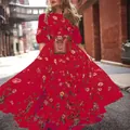 Elegantes rotes Maxikleid im Bohème-Stil mit Blumenmuster, weitem Saum und braunem Gürtel - S / China Rot