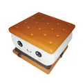 Vista dettagliata di un simpatico squishy a forma di s'more con un viso sorridente a cartone - Biscotto Quadrato