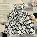 Girls' artistic sleeveless summer dress with bold white daisy floral print patterns - 80cm / Black Daisy Print (QZ06)