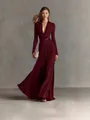 Elegante abito lungo bordeaux a maniche lunghe con scollo a V e silhouette fluida. - S / Borgogna