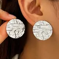 Grandi orecchini a lobo circolari in acciaio al titanio testurizzati argento vintage - Stile Disco Pieghettato Irregolare Argento (N-843)