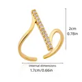Elegante anello aperto placcato oro con zirconi micro-pavé, diametro interno 1,7cm - Stile Micro Pavé a Curve Astratte Asimmetriche (G124431)