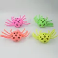 Quatre jouets à presser en forme d'araignée pour le stress d'Halloween. - Araignée Multicolore à Presser