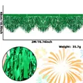 Detailweergave van groene glittergordijn voor St. Patrick's Day decoratie - Glanzende Golfstijl / 50x200cm / Groen