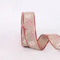Cinta navideña de imitación lino beige con copos de nieve rojos y bordes metálicos - 10m / Estilo Copo de Nieve con Borde Rojo