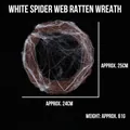 Handgefertigter Halloween Spinnennetz-Rebenkranz für gruselige Party-Dekoration - Weißer Spinnenseiden-Rattanring / Weiß