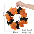 Decoración de corona de madera de Halloween con hojas de arce y murciélagos negros, 28 cm - Corona de Arce Pequeña