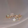 Anello regolabile con fiore in zircone e pietre pastello colorate, finitura oro - Aperto Regolabile / Design Ramo Fiore Multicolore (JZ014)