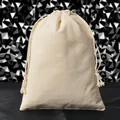 Pochette écologique en coton beige naturel avec cordon pour rangement de bijoux ou herbes - 17x23cm / Blanc Naturel