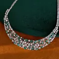 Elegante silberfarbene Halskette mit grünen Marquise- und weißen runden Zirkonia - Einzelne Halskette / Silber Grün