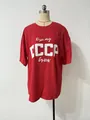 T-shirt rossa oversize a girocollo con stampa sovietica CCCP su manichino - S / Tops / Rosso