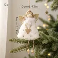 Weißer Weihnachtsengel-Puppenanhänger mit goldenen Flügeln und Herz-Detail, 16 cm hoch. - Weißer Engel