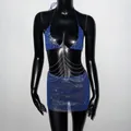Ensemble mini robe dos nu à strass et paillettes bleues avec ceinture chaîne argentée - Bleu foncé