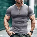 Maglietta Henley grigia testurizzata premium slim fit da uomo con maniche corte - S / Tops / Grigio