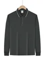 Nahaufnahme eines dunkelgrauen, schnelltrocknenden Langarm-Poloshirts für Herren - Dunkelgrau