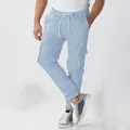 Pantalones cargo azul claro para hombre con cintura ajustable con cordón y bolsillos laterales - S / Bottoms / Azul