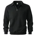 Vista dettagliata della felpa nera da uomo con mezza zip e raffinata trama jacquard a maglia. - Taglia S / Top / Nero