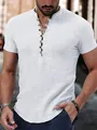Camicia Henley casual da uomo a maniche corte bianca con una elegante abbottonatura - XS / Tops / Bianco