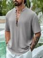 Chemise Henley grise à manches courtes pour hommes avec col en V profond et boutons - XS / Hauts / Gris