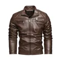 Giacca da moto in ecopelle marrone da uomo con dettagli trapuntati e tasche multiple - L / Tops / caffè