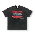 Vintage graues T-Shirt mit Acid-Wash-Effekt und rotem Lippen-Grillz-Grafikdruck - S / Top (Kurzarm) / Gewaschenes Schwarz