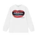 White cotton long-sleeved t-shirt featuring American street style lip and teeth graphic print - M / Top (Long Sleeve) / White