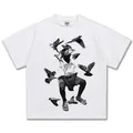 Weißes T-Shirt aus schwerer Baumwolle mit kunstvollem Jungen- und Tauben-Grafikdruck. - S / Tops / Weiß