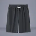 Short homme ample et droit en coton et lin avec cordon de serrage, gris foncé - M / Bottoms / Gris clair