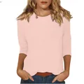 Détail d'un t-shirt rose pâle à manches 3/4 et col rond pour femme en couleur unie - S / Haut / Rose Clair