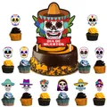 Dettaglio dei topper per cupcake teschio messicano Dia de Muertos su dolci colorati - Set Decorazione Torta Dia De Muertos